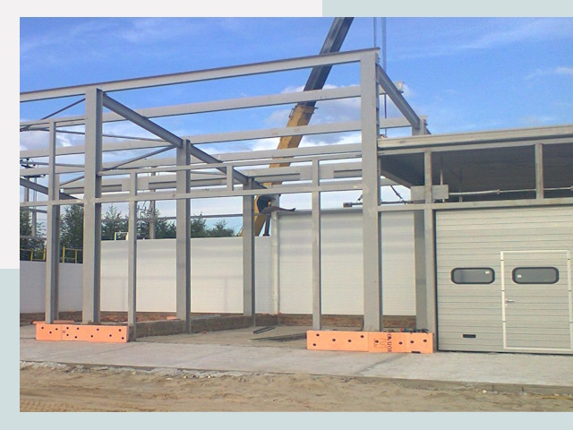 Строительство автосервисов от СтальСтрой-Чрм по цене 626 руб.